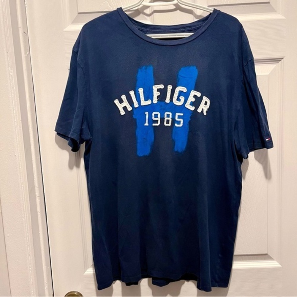 3/25$💥 Tommy Hilfiger shirt logo tee Men XL short sleeve classic blue preppy